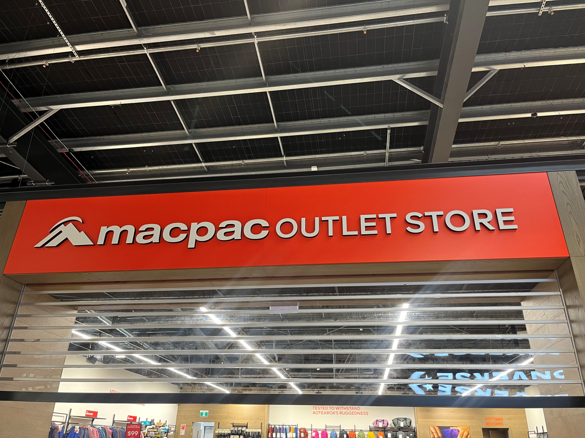 Uploads/Macpac-Outlet-Store.jpg